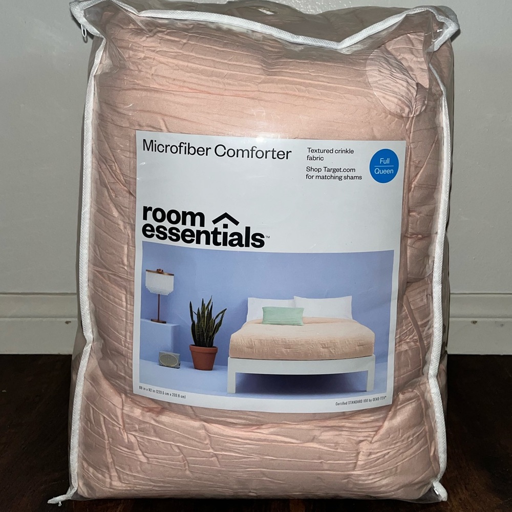 Target Room Essentials - Crinkle Texture Comforter